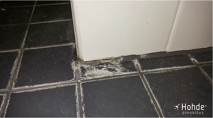 kalkkikertymät laatoissa ja laattasaumoissa